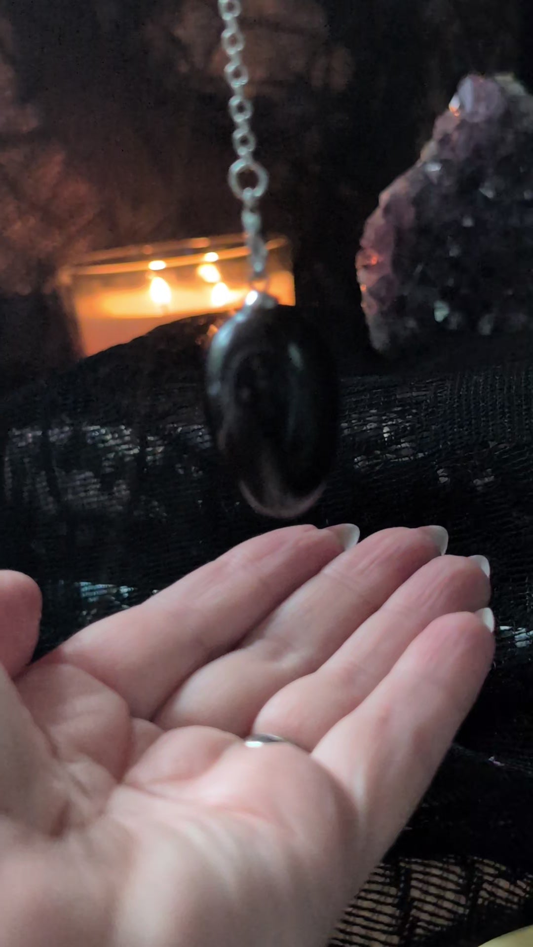 Black Obsidian egg pendulum answering yes or no questions