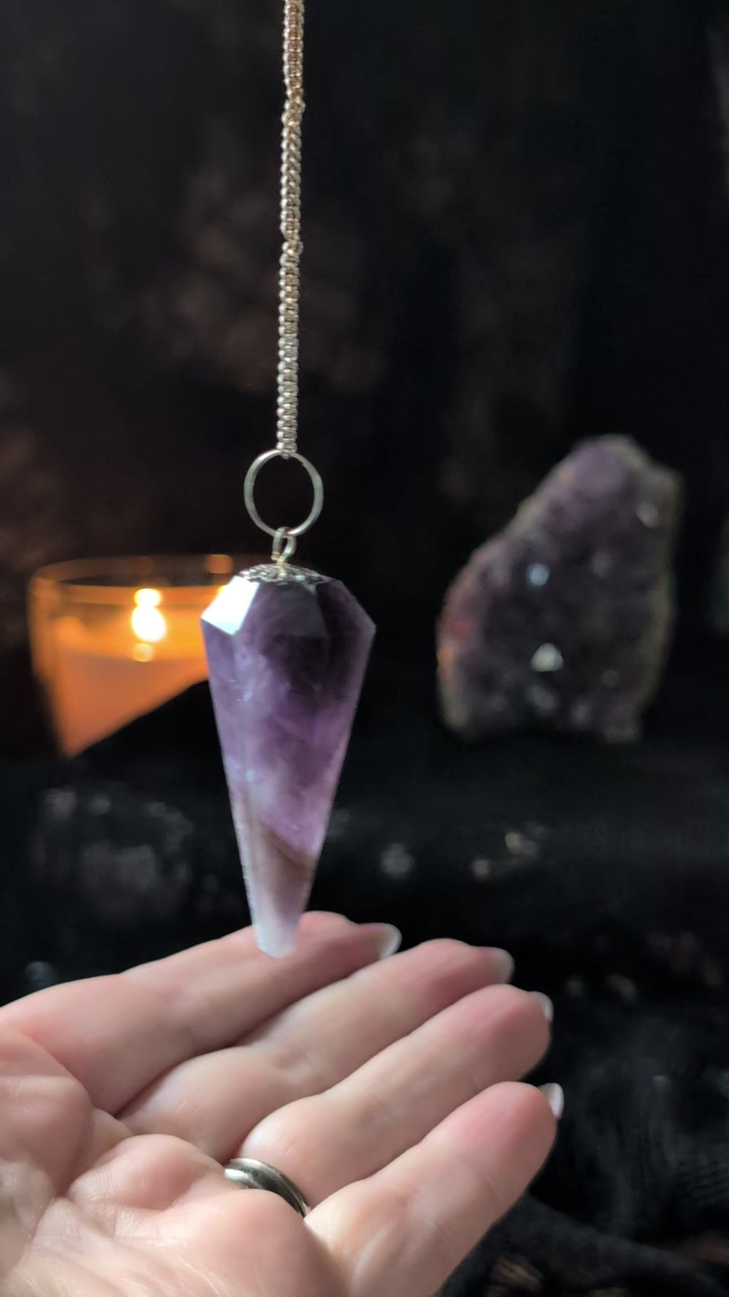 Amethyst pendulum answering yes and no questions